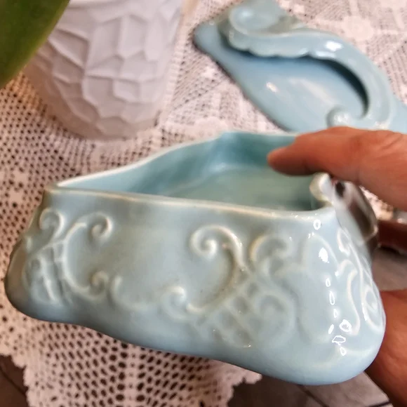 Camark USA Art Pottery trinket box with lid Ornate scroll in turquoise